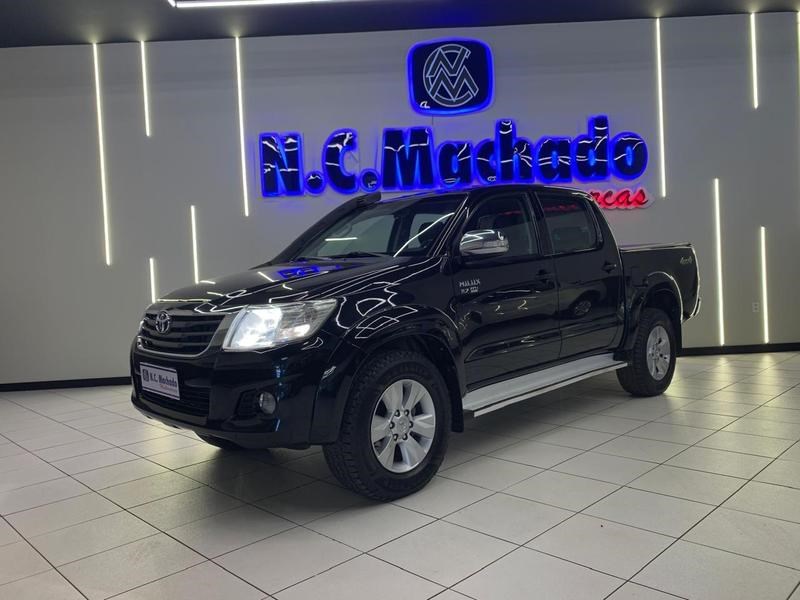 //www.autoline.com.br/carro/toyota/hilux-27-srv-cd-16v-flex-4p-4x4-automatico/2014/itaituba-pa/24897434