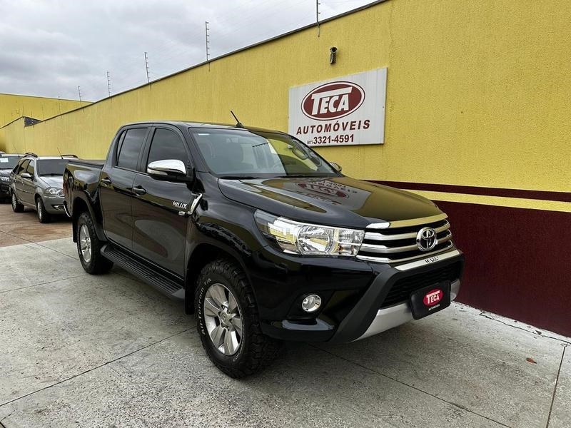 //www.autoline.com.br/carro/toyota/hilux-27-cd-srv-16v-flex-4p-4x4-automatico/2017/campo-grande-ms/24897816