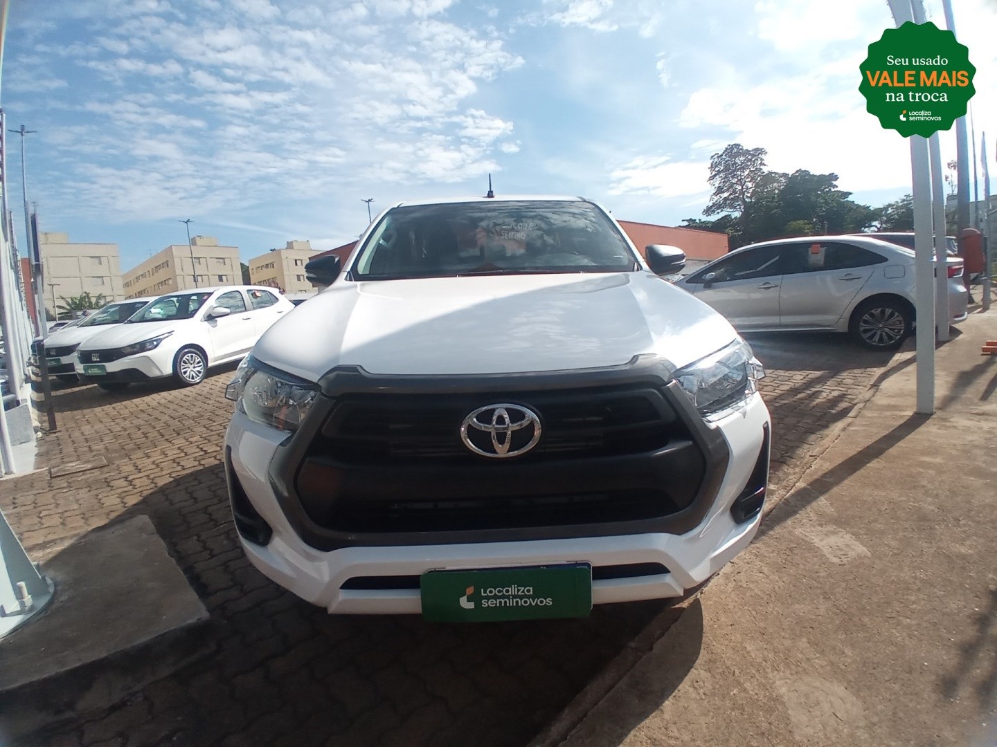//www.autoline.com.br/carro/toyota/hilux-28-cd-std-power-pack-16v-diesel-4p-4x4-turbo/2023/campinas-sp/24908986