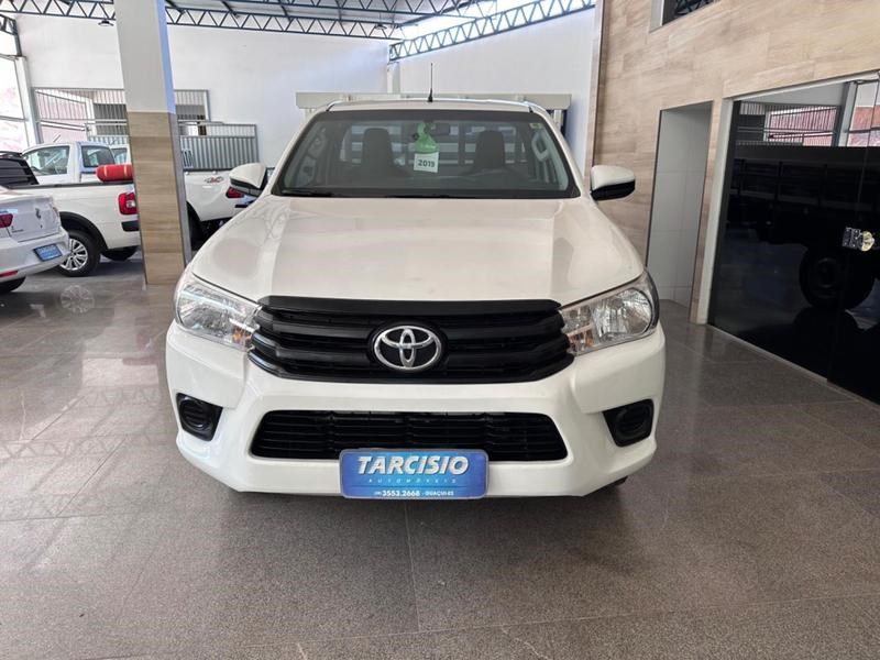 //www.autoline.com.br/carro/toyota/hilux-28-cs-16v-diesel-2p-4x4-turbo-manual/2019/guacui-es/24924020