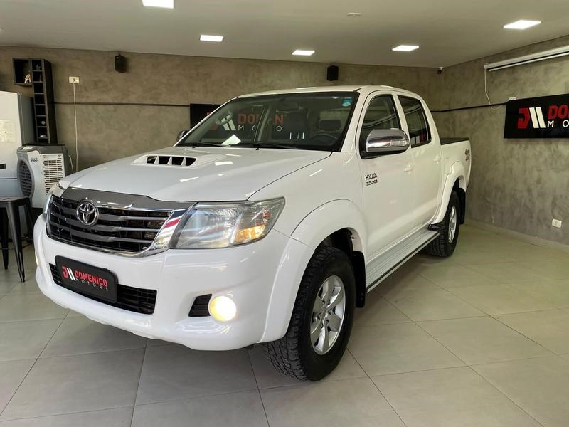 //www.autoline.com.br/carro/toyota/hilux-30-cd-srv-16v-diesel-4p-4x4-turbo-manual/2013/campo-grande-ms/24930947