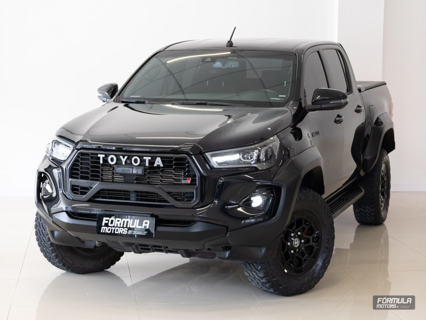 //www.autoline.com.br/carro/toyota/hilux-28-cd-gr-s-wt-16v-diesel-4p-4x4-turbo-automat/2023/porto-alegre-rs/24989783