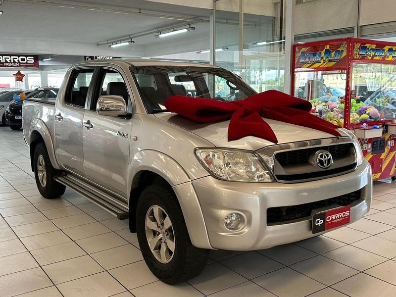 //www.autoline.com.br/carro/toyota/hilux-27-cd-sr-16v-gasolina-4p-manual/2010/curitiba-pr/25032575