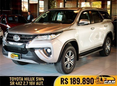 //www.autoline.com.br/carro/toyota/hilux-sw4-27-sr-16v-flex-4p-automatico/2017/santa-maria-rs/21179600