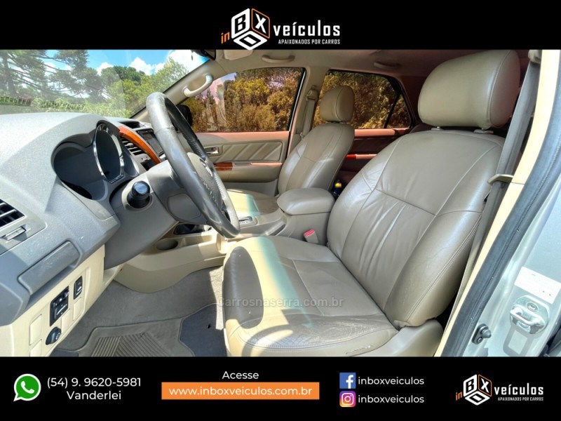 //www.autoline.com.br/carro/toyota/hilux-sw4-30-srv-16v-diesel-4p-4x4-turbo-manual/2010/gramado-rs/21873374