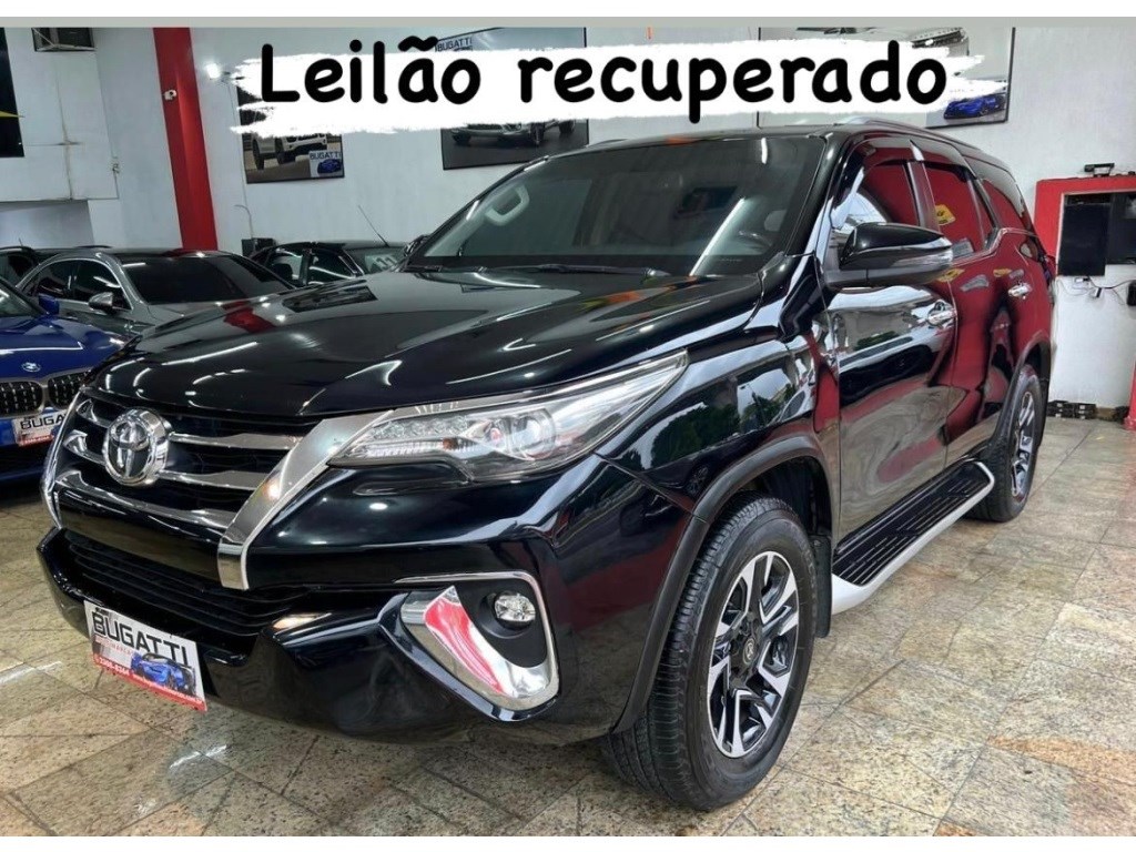 //www.autoline.com.br/carro/toyota/hilux-sw4-28-srx-16v-diesel-4p-4x4-turbo-automatico/2019/sao-paulo-sp/23710519