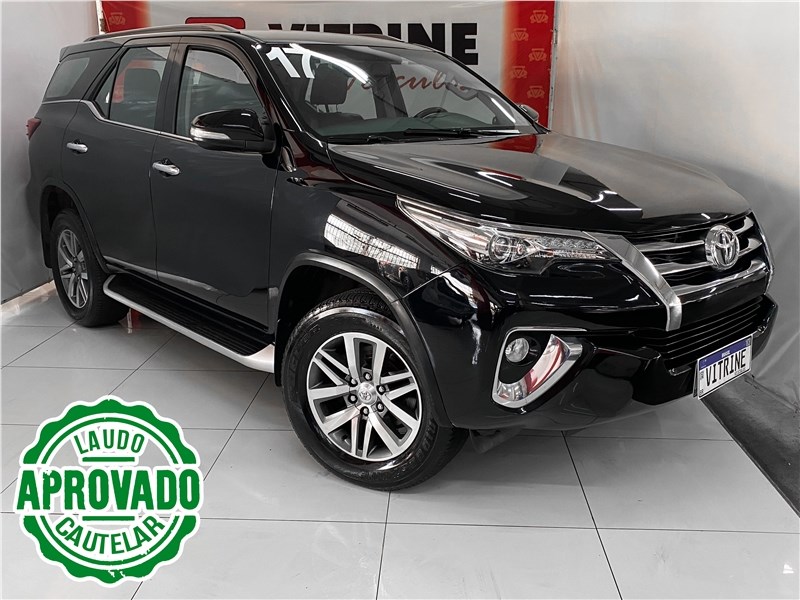 //www.autoline.com.br/carro/toyota/hilux-sw4-28-srx-16v-diesel-4p-4x4-turbo-automatico/2017/belo-horizonte-mg/23757776