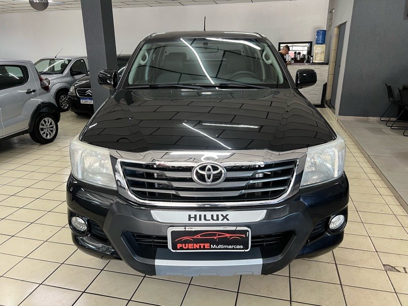 //www.autoline.com.br/carro/toyota/hilux-sw4-27-sr-16v-flex-4p-automatico/2012/jundiai-sp/24315225
