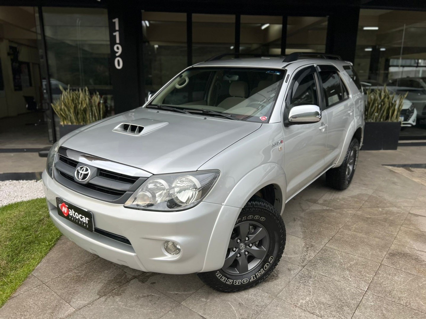 //www.autoline.com.br/carro/toyota/hilux-sw4-30-srv-16v-diesel-4p-4x4-turbo-automatico/2008/osorio-rs/24494322