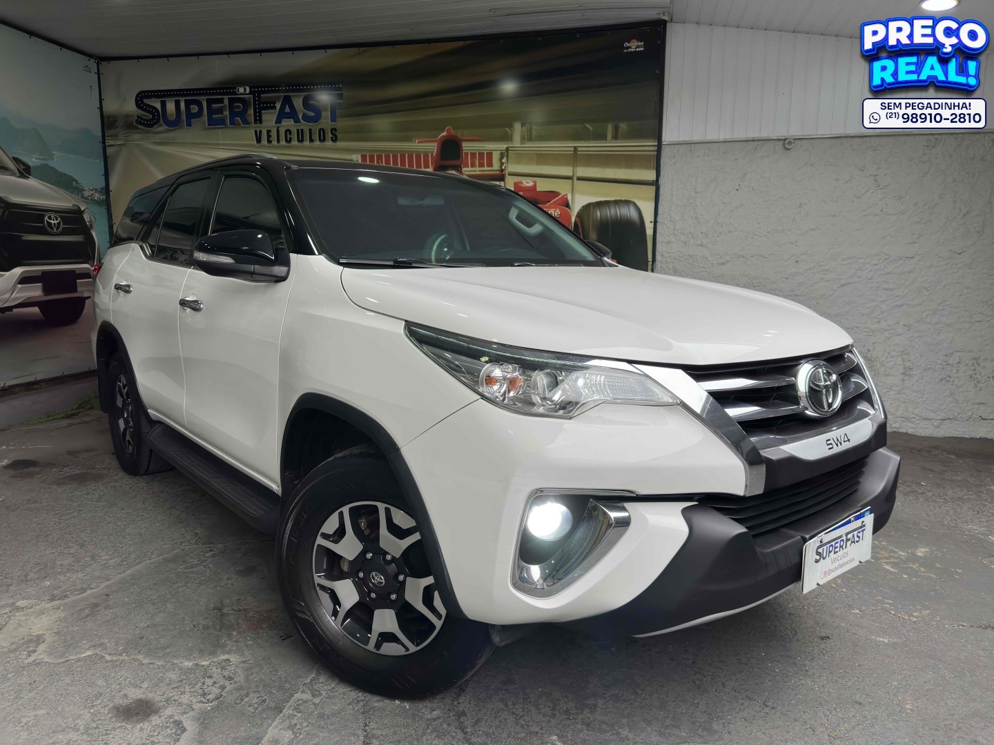 //www.autoline.com.br/carro/toyota/hilux-sw4-27-sr-16v-flex-4p-automatico/2017/sao-joao-de-meriti-rj/24612059