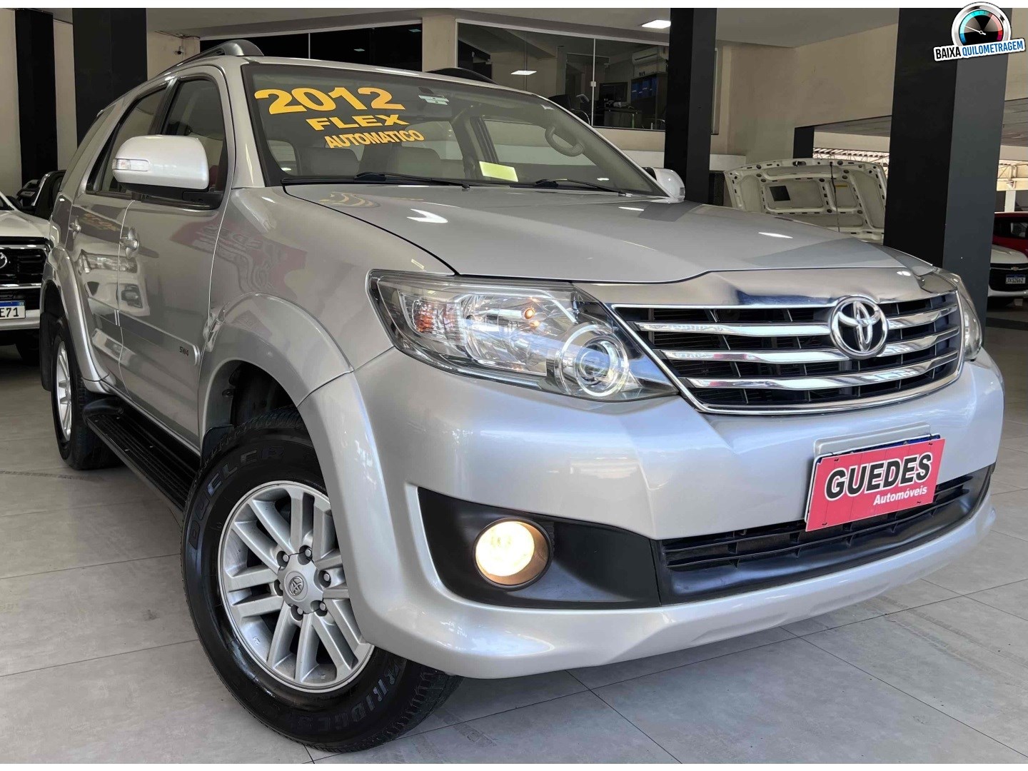 //www.autoline.com.br/carro/toyota/hilux-sw4-27-sr-16v-flex-4p-automatico/2012/sao-joao-de-meriti-rj/24633106