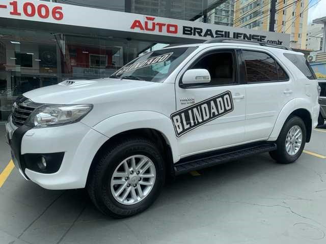 //www.autoline.com.br/carro/toyota/hilux-sw4-30-srv-7l-16v-diesel-4p-4x4-turbo-automatico/2013/sao-paulo-sp/24867486