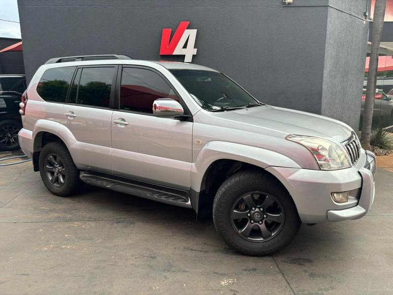 //www.autoline.com.br/carro/toyota/land-cruiser-prado-30-16v-diesel-4p-4x4-turbo-manual/2008/campo-grande-ms/24897641