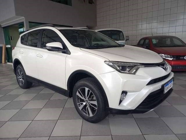 //www.autoline.com.br/carro/toyota/rav4-20-top-16v-gasolina-4p-cvt/2018/guarulhos-sp/24001216