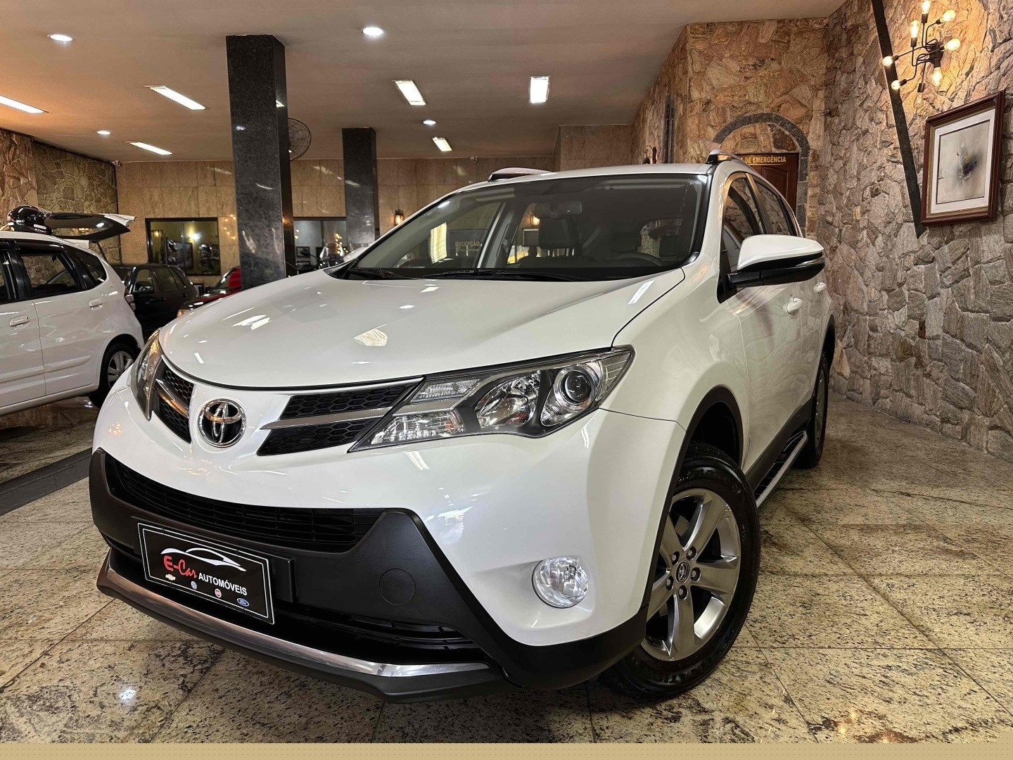 //www.autoline.com.br/carro/toyota/rav4-20-fwd-16v-gasolina-4p-cvt/2015/duque-de-caxias-rj/24530435