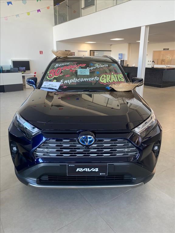 //www.autoline.com.br/carro/toyota/rav4-25-hybrid-sx-connect-16v-gasolina-4p-4x4-cvt/2024/araguaina-to/24609844