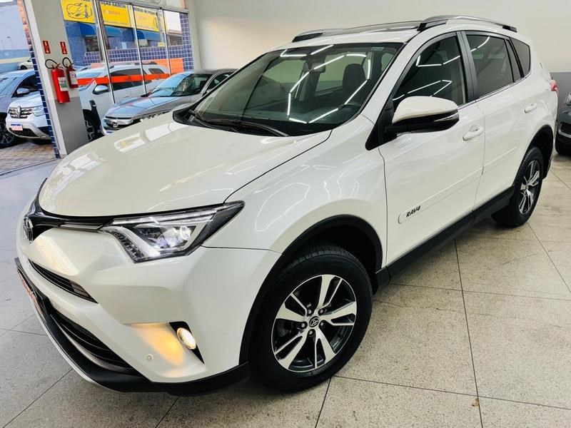 //www.autoline.com.br/carro/toyota/rav4-20-16v-gasolina-4p-cvt/2018/campinas-sp/24938571