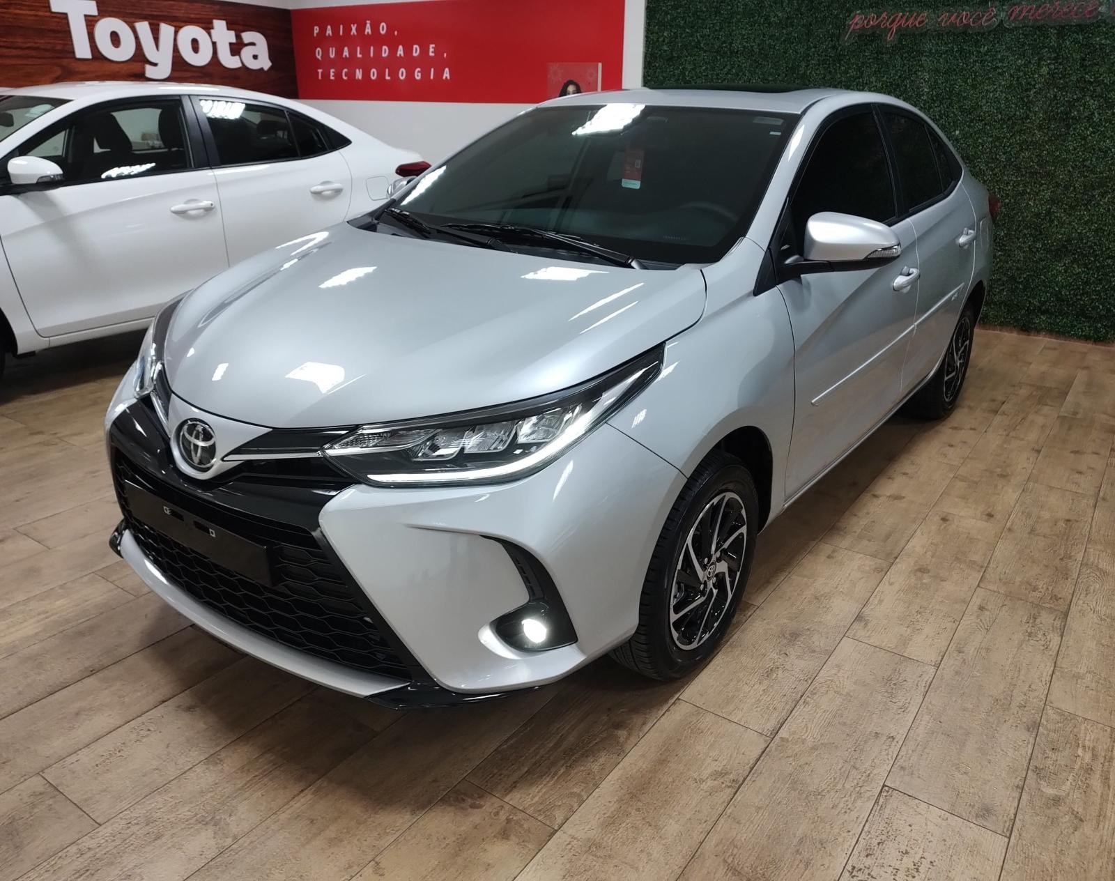 //www.autoline.com.br/carro/toyota/yaris-15-sedan-xls-16v-flex-4p-cvt/2024/anapolis-go/23489442