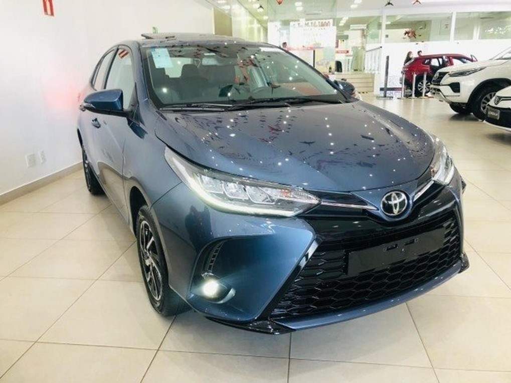 //www.autoline.com.br/carro/toyota/yaris-15-sedan-xls-16v-flex-4p-cvt/2024/sao-paulo-sp/24209711