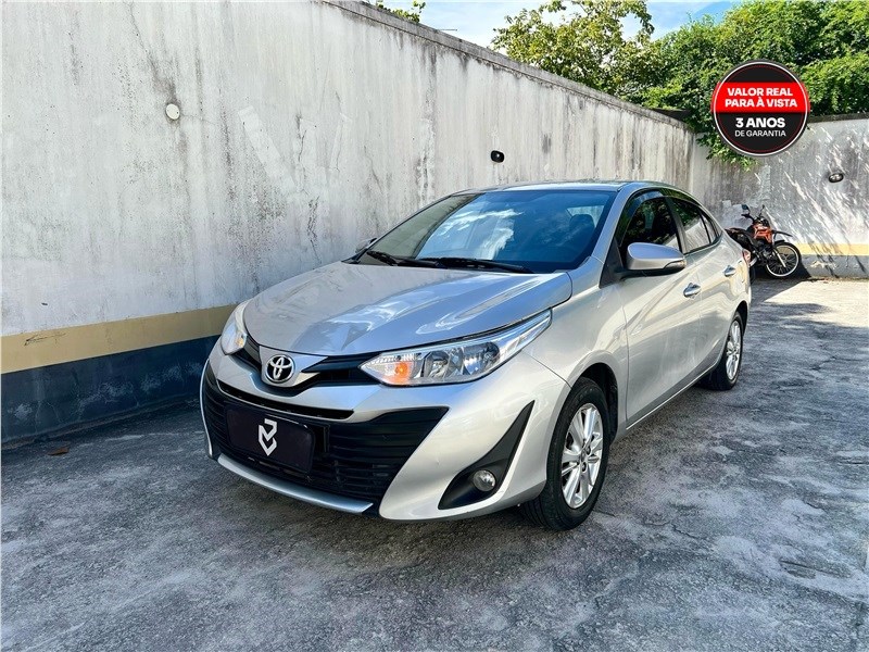 //www.autoline.com.br/carro/toyota/yaris-15-sedan-xl-16v-flex-4p-cvt/2019/rio-de-janeiro-rj/24599964