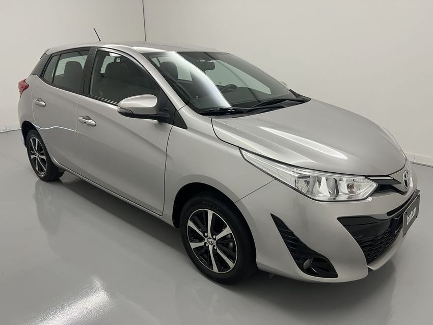//www.autoline.com.br/carro/toyota/yaris-15-hatch-xs-connect-16v-flex-4p-cvt/2020/brasilia-df/24786109