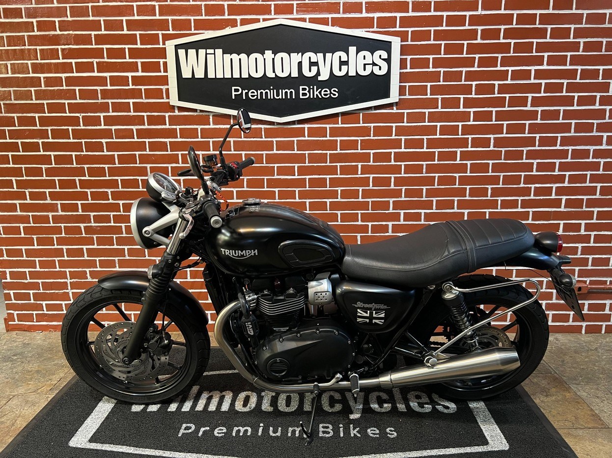 //www.autoline.com.br/moto/triumph/speed-twin-1200cc/2018/sao-paulo-sp/24972976