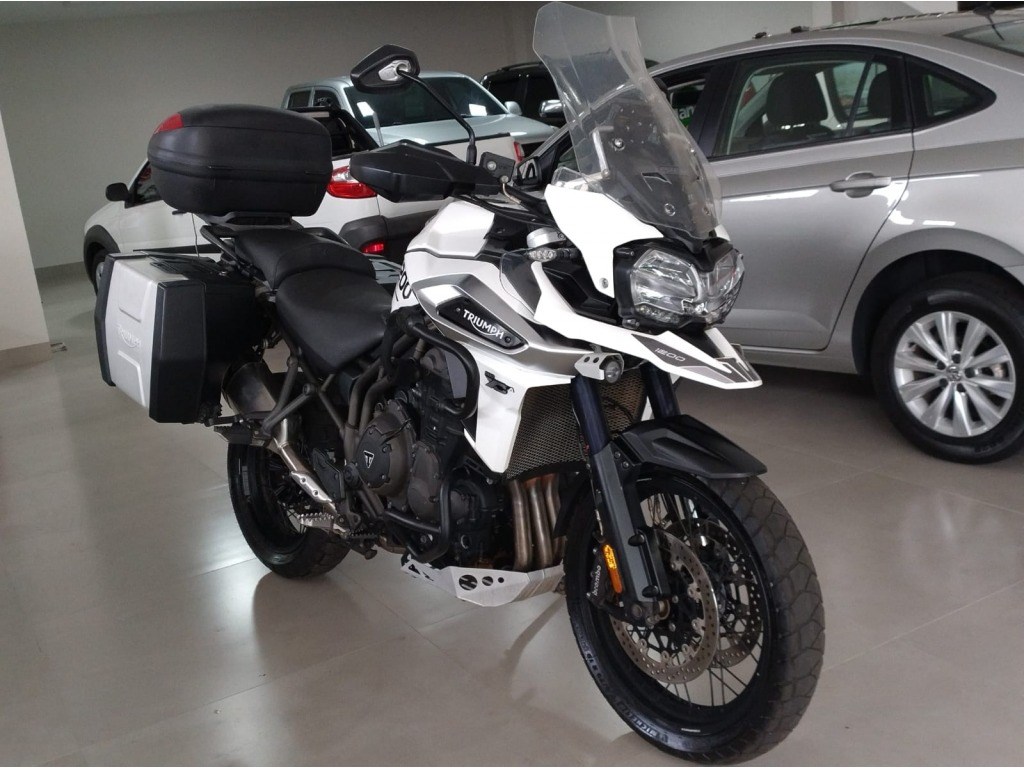 //www.autoline.com.br/moto/triumph/tiger-1200-explorer-xca/2018/umuarama-pr/24199981