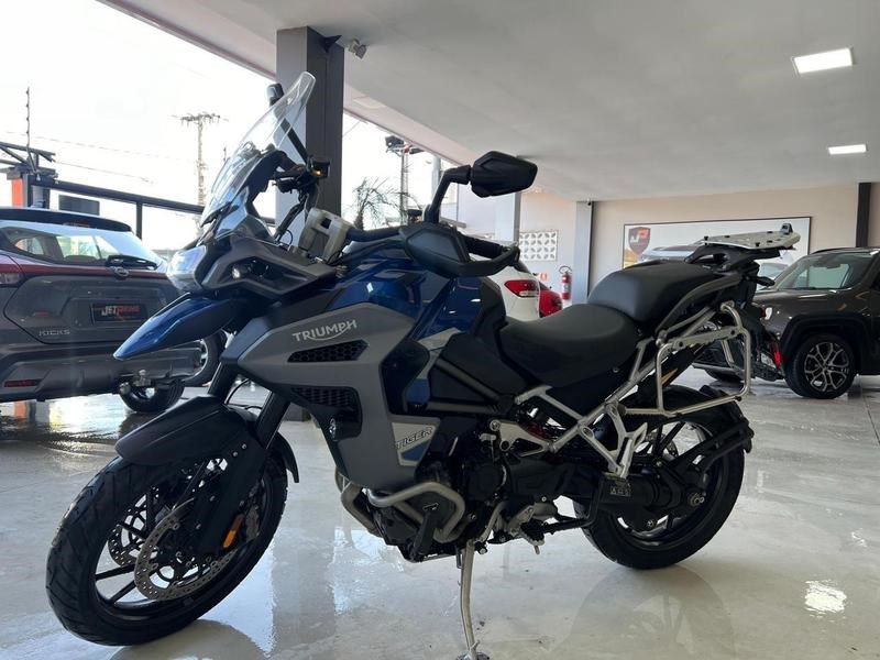 //www.autoline.com.br/moto/triumph/tiger-1200-explorer-xr/2023/rio-das-ostras-rj/24910428