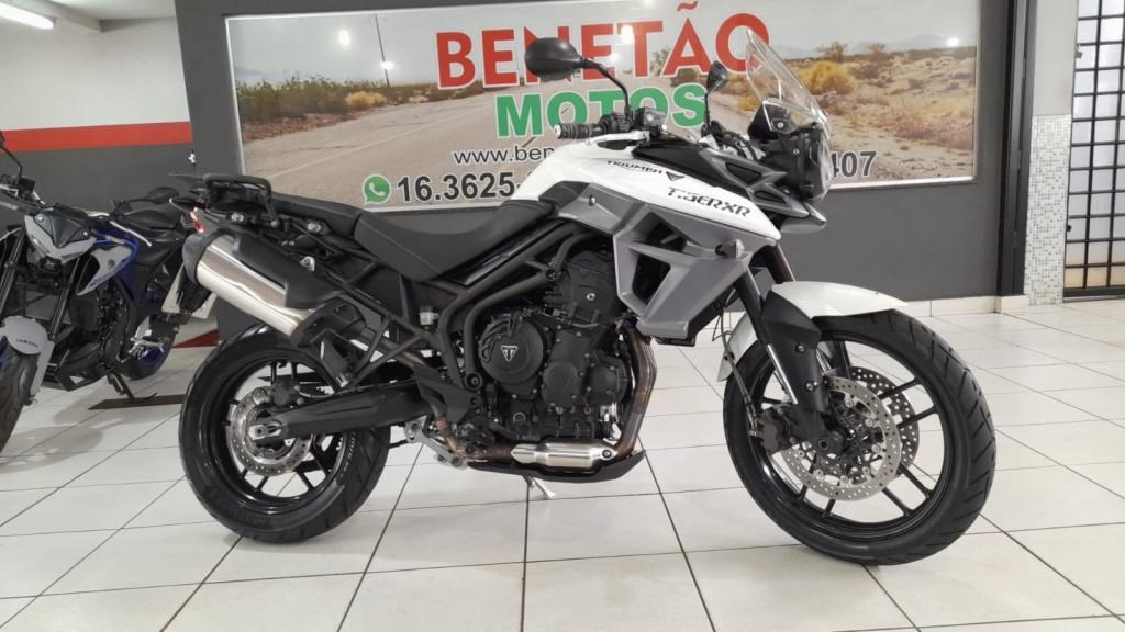 //www.autoline.com.br/moto/triumph/tiger-800-xr/2017/ribeirao-preto-sp/23640370