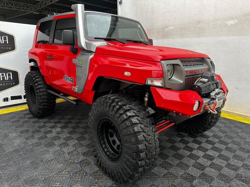 //www.autoline.com.br/carro/troller/t4-32-tgv-20v-diesel-2p-4x4-turbo-manual/2015/conceicao-dos-ouros-mg/24492631