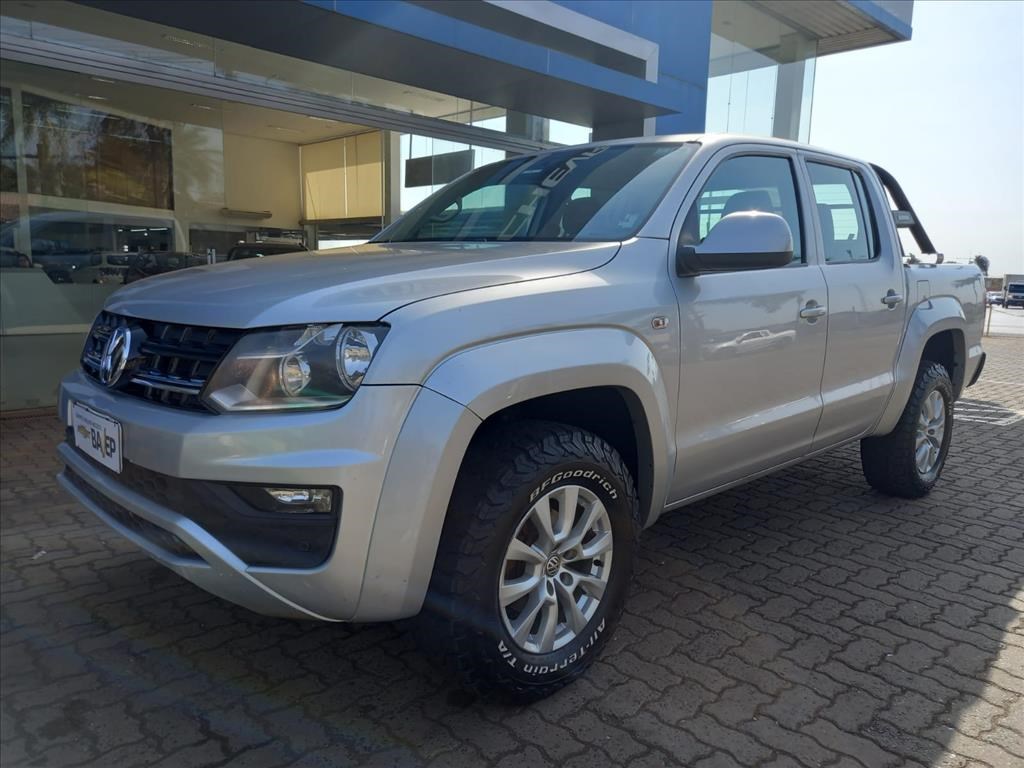 //www.autoline.com.br/carro/volkswagen/amarok-20-cd-comfortline-16v-diesel-4p-4x4-turbo-aut/2019/barretos-sp/21267829