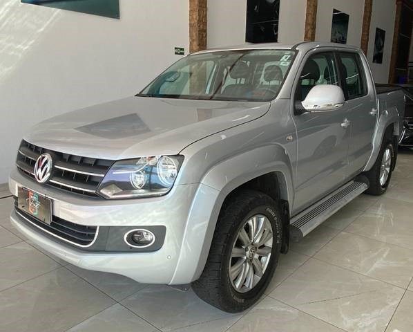 //www.autoline.com.br/carro/volkswagen/amarok-20-cd-highline-16v-diesel-4p-4x4-turbo-automa/2013/sao-jose-do-rio-pardo-sp/21369177