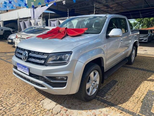 //www.autoline.com.br/carro/volkswagen/amarok-20-cd-highline-16v-diesel-4p-4x4-turbo-automa/2017/campinas-sp/21908059