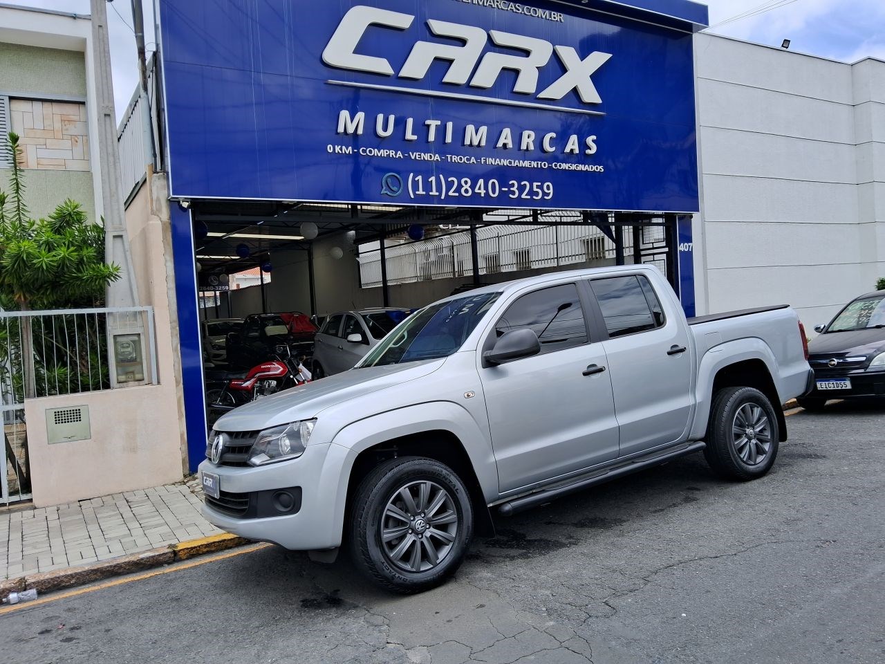 //www.autoline.com.br/carro/volkswagen/amarok-20-cd-se-16v-diesel-4p-4x4-turbo-manual/2013/salto-sp/22769386