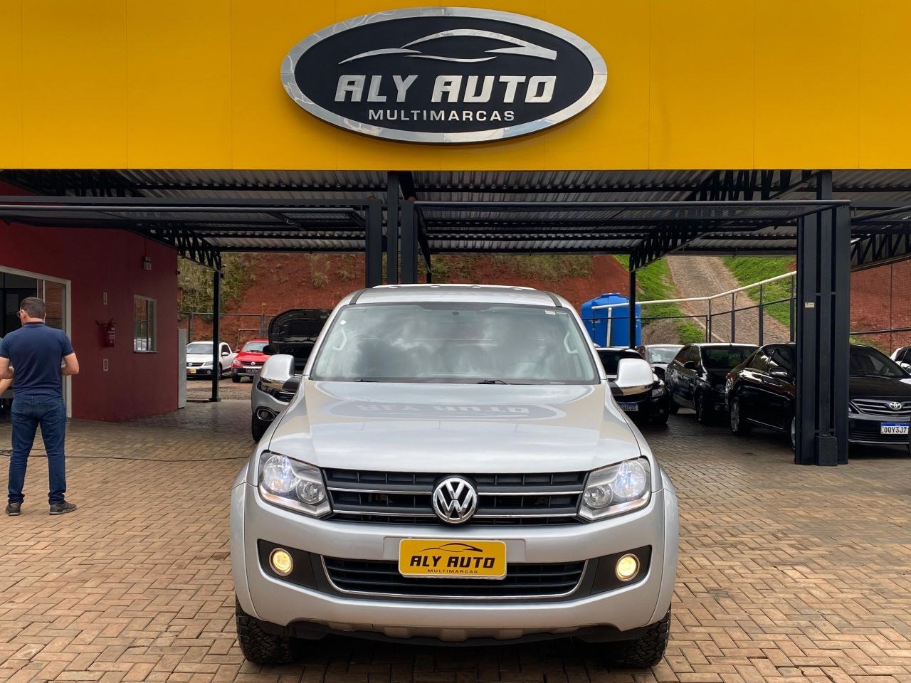 //www.autoline.com.br/carro/volkswagen/amarok-20-cd-highline-16v-diesel-4p-4x4-turbo-automa/2012/chapeco-sc/23622242