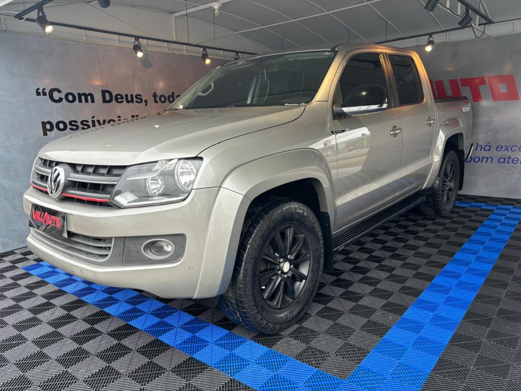 //www.autoline.com.br/carro/volkswagen/amarok-20-cd-highline-16v-diesel-4p-4x4-turbo-automa/2014/joinville-sc/23655913