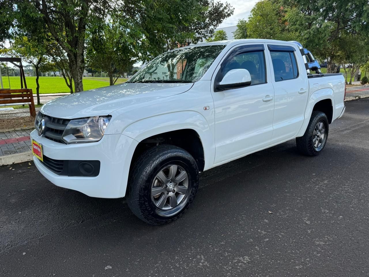//www.autoline.com.br/carro/volkswagen/amarok-20-cd-s-16v-diesel-4p-4x4-turbo-manual/2013/faxinal-dos-guedes-sc/23682902