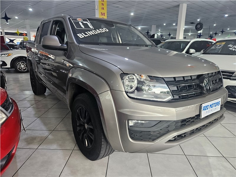 //www.autoline.com.br/carro/volkswagen/amarok-20-cd-trendline-16v-diesel-4p-4x4-turbo-autom/2017/sao-paulo-sp/23734103