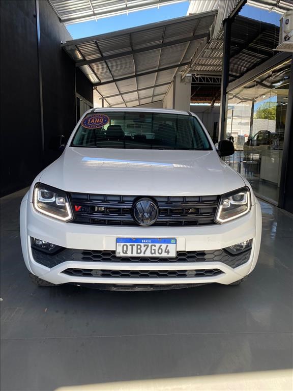 //www.autoline.com.br/carro/volkswagen/amarok-30-cd-highline-24v-diesel-4p-4x4-turbo-automa/2019/araguaina-to/24296712