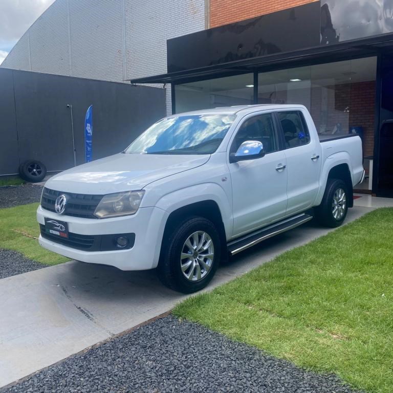 //www.autoline.com.br/carro/volkswagen/amarok-20-16v-diesel-4p-4x4-turbo-manual/2011/uberlandia-mg/24316841