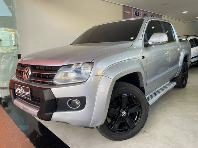 //www.autoline.com.br/carro/volkswagen/amarok-20-cd-highline-16v-diesel-4p-4x4-turbo-automa/2012/muriae-mg/24398434