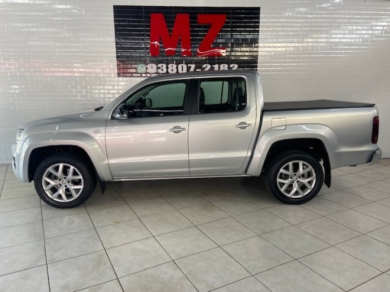 //www.autoline.com.br/carro/volkswagen/amarok-30-cd-highline-24v-diesel-4p-4x4-turbo-automa/2018/sao-paulo-sp/24489564