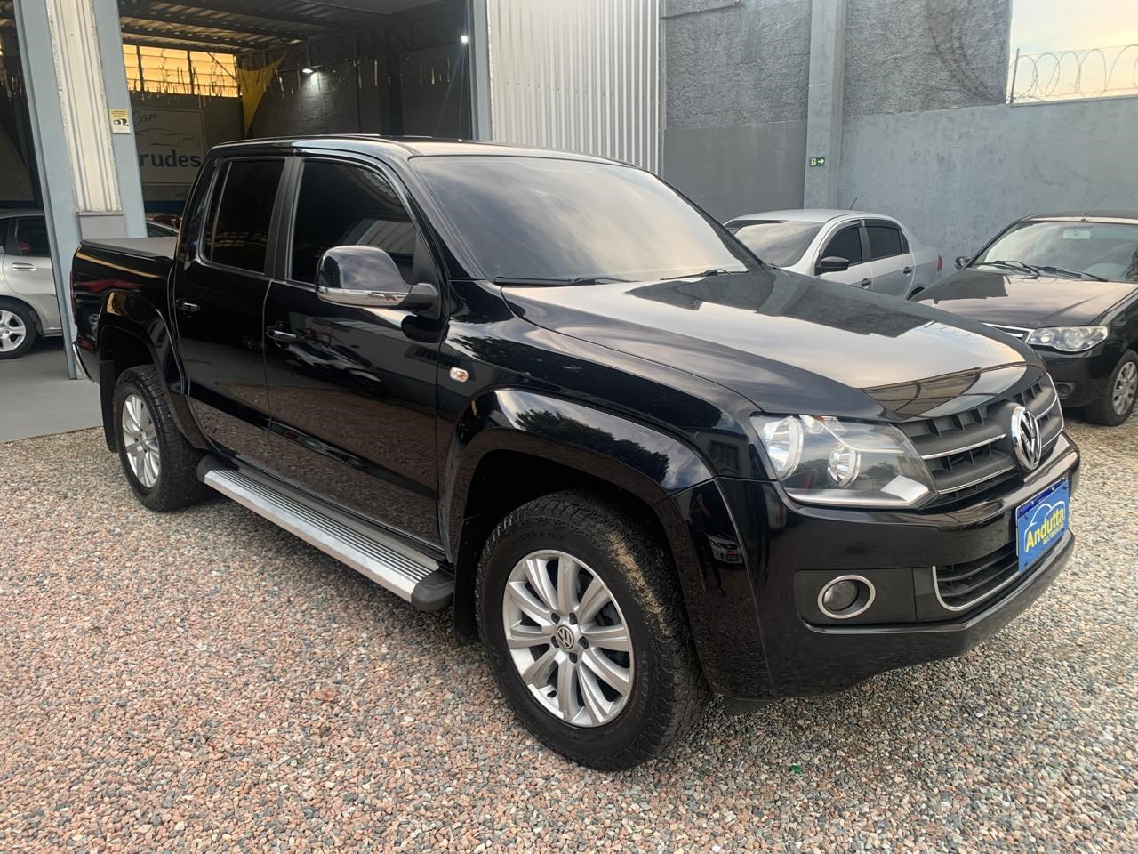 //www.autoline.com.br/carro/volkswagen/amarok-20-cd-highline-16v-diesel-4p-4x4-turbo-automa/2012/jundiai-sp/24616603