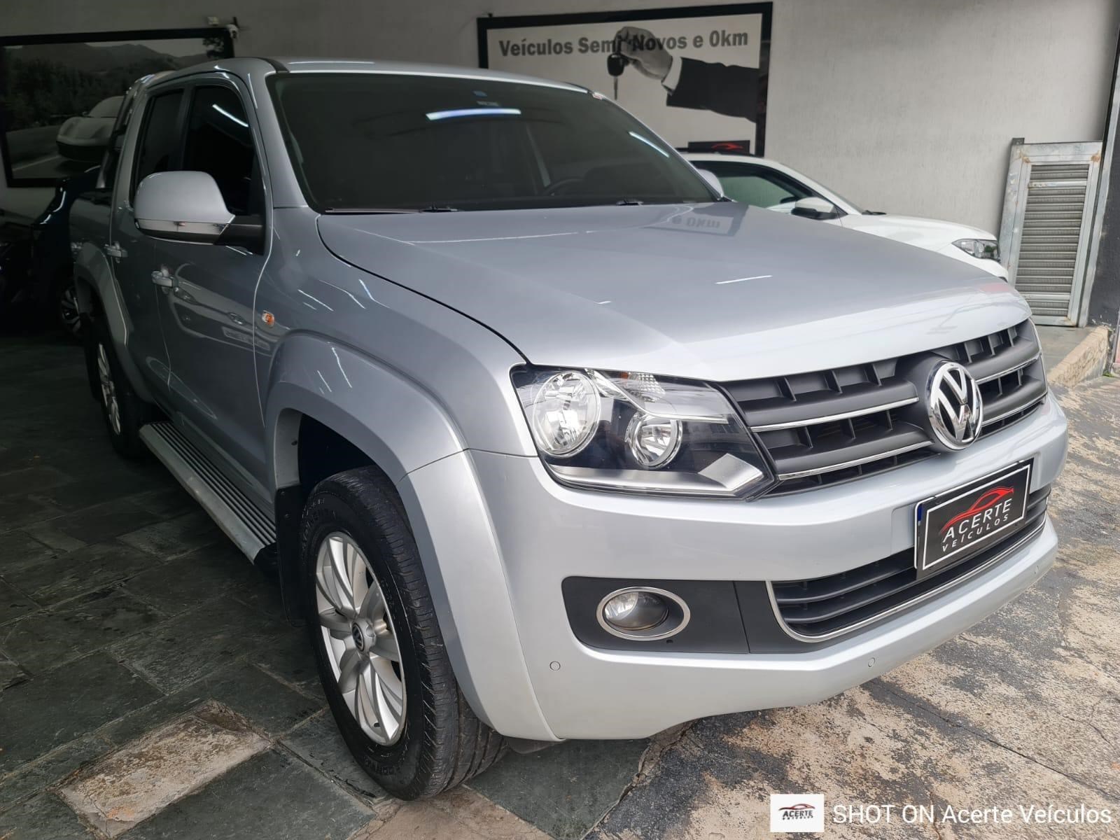 //www.autoline.com.br/carro/volkswagen/amarok-20-cd-highline-16v-diesel-4p-4x4-turbo-automa/2014/sao-paulo-sp/24802161