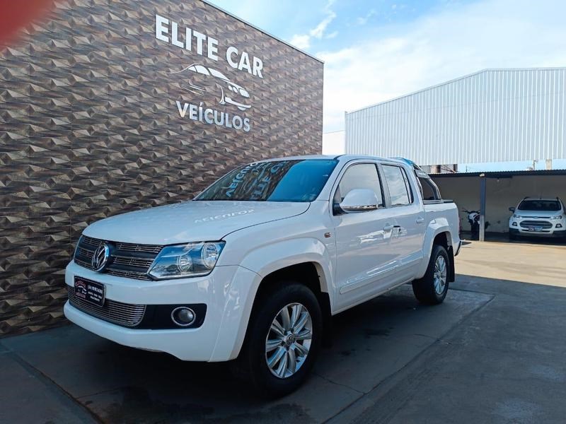 //www.autoline.com.br/carro/volkswagen/amarok-20-cd-highline-16v-diesel-4p-4x4-turbo-automa/2012/chapadao-do-ceu-go/24835657