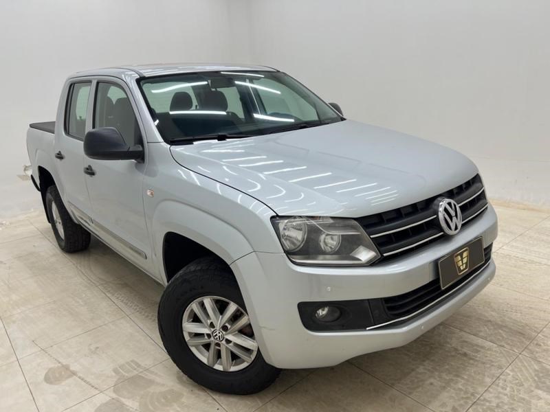 //www.autoline.com.br/carro/volkswagen/amarok-20-cd-s-16v-diesel-4p-4x4-turbo-manual/2016/campo-grande-ms/24871370