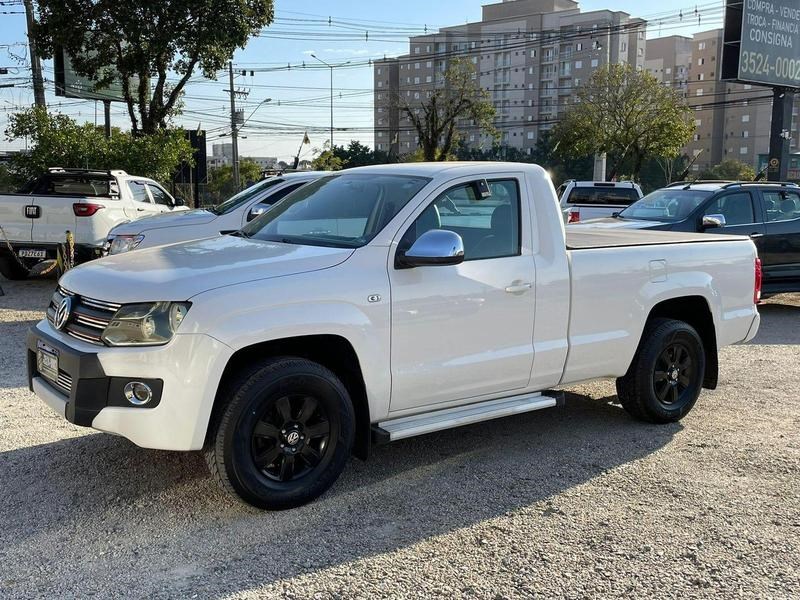 //www.autoline.com.br/carro/volkswagen/amarok-20-cs-s-16v-diesel-2p-4x4-turbo-manual/2014/curitiba-pr/24884637