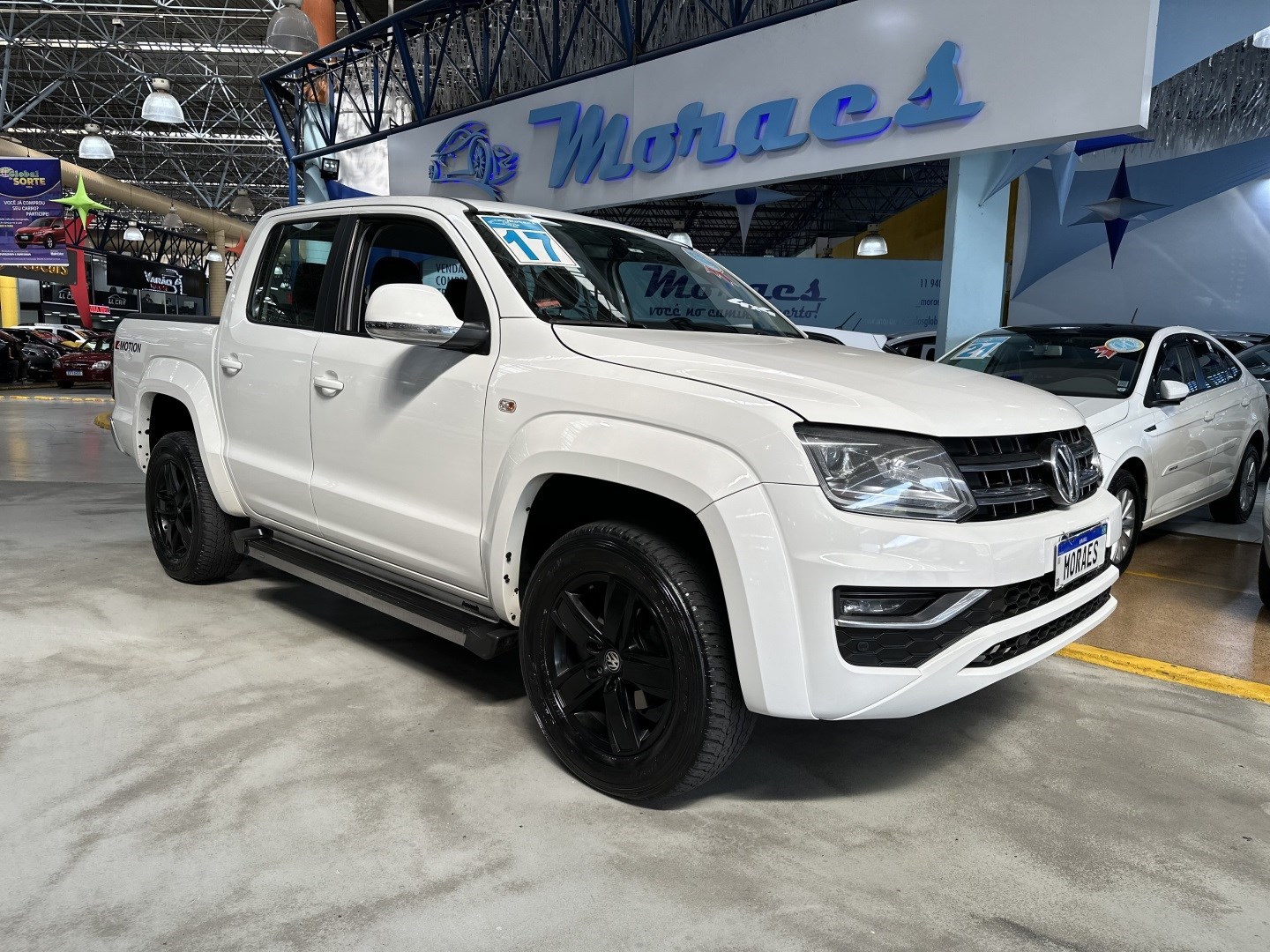 //www.autoline.com.br/carro/volkswagen/amarok-20-cd-highline-16v-diesel-4p-4x4-turbo-automa/2017/santo-andre-sp/24913892