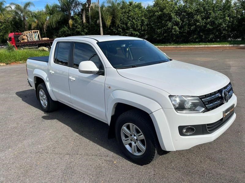 //www.autoline.com.br/carro/volkswagen/amarok-20-cd-s-16v-diesel-4p-4x4-turbo-manual/2016/brasilia-df/24915743