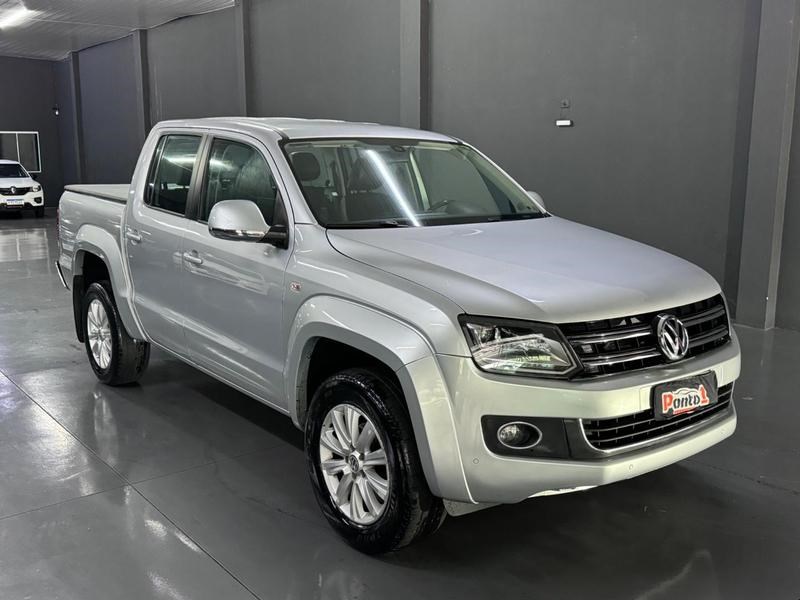 //www.autoline.com.br/carro/volkswagen/amarok-20-cd-highline-16v-diesel-4p-4x4-turbo-automa/2016/cascavel-pr/24931083